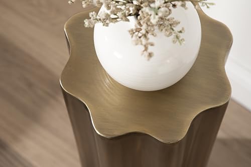 Kate and Laurel Pandey Modern Metal Wavy Drink Table, 9 x 9 x 22, Antique Brass, Curvy Mini Table for Use as a Pedestal Plant Stand Indoors or as a Small Nightstand Option