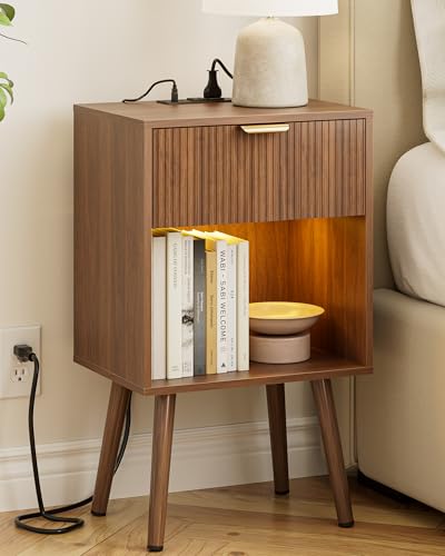 Walnut Fluted Nightstand, Modern Bedside Table with Storage Drawer, Wood Night Stand Side End Table for Bedroom, Living Room, Office