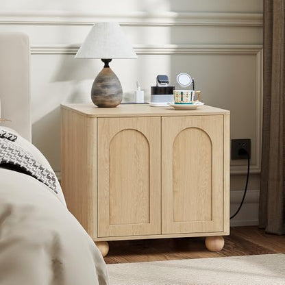 Samll Square Side Table with Charging Station, Mid Century Modern Nightstand with Storage for Bedroom Bed, Small Accent Table with Doors for Living Room Couch Sofa Chair, Office Desk - Natural - size: Natural-door