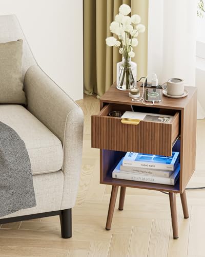 Walnut Fluted Nightstand, Modern Bedside Table with Storage Drawer, Wood Night Stand Side End Table for Bedroom, Living Room, Office