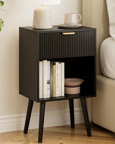 Black Fluted Nightstand, Modern Bedside Table with Storage Drawer, Wood Night Stand Side End Table for Bedroom, Living Room, Office - color: Black