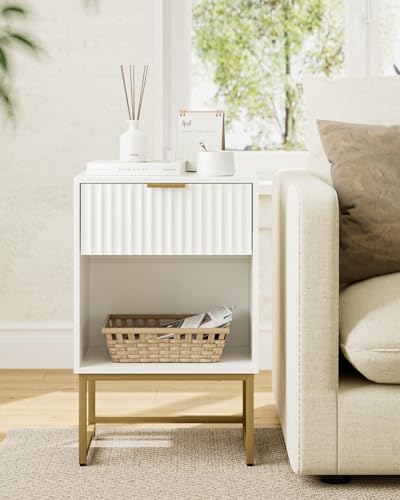 Masupu White Nightstand, Fluted Night Stand, Wood Bedside Table with Storage Drawer, Modern Side End Table for Bedroom, White - color: Flutted-white