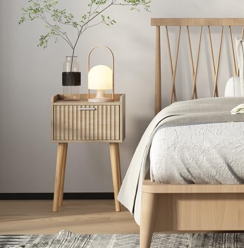 LAATOOREE Nightstand Set of 2, Small Bed Side Table with Fluted Door | End Table with Solid Wood Legs, Mid-Century Bedside Table for Bedroom Small Space - color: Natural, style: Fluted Style