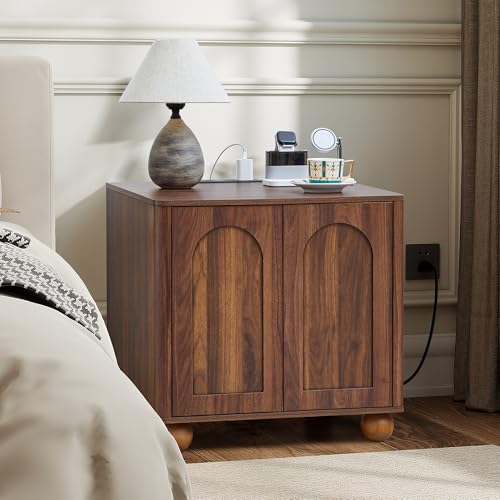Samll Square Side Table with Charging Station, Mid Century Modern Nightstand with Storage for Bedroom Bed, Small Accent Table with Doors for Living Room Couch Sofa Chair, Office Desk - Walnut - size: Walnut-door