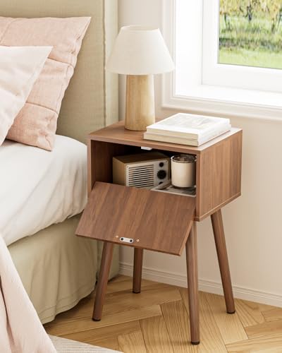 Night Stand Set 2, Walnut Nightstand with Fluted Doors, Small Modern Mid-Century Bedside Table for Bedroom, End Table for Living Room - color: Walnut