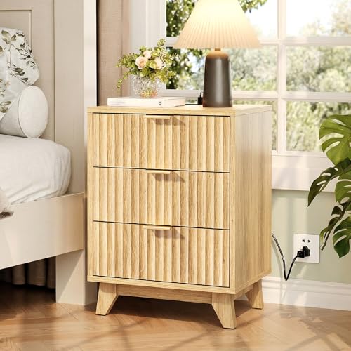 VINGLI Fluted Nightstand with Charging Station, 3 Drawer Nightstand Oak Modern Night Stand for Bedroom, Fluted Bedside Table/End Table/Side Table, 17.72" W*13.78" D*23.62" H, 1 pc - color: Oak, size: 17.7"W-3 Drawer