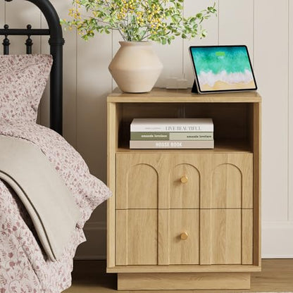 FORTUNETEC Nightstand Set of 2 with Charging Station, Mid Century Modern Nightstand with Arched Design,Boho End Table with Wood Grain Texture, Bedside Table for Bedroom Living Room Sofa Office, Oak - color: Oak, style: set of 2