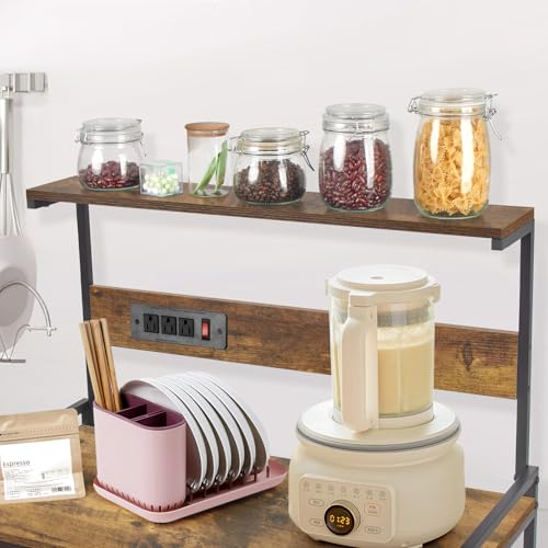 4-Tier Kitchen Baker's Rack with Power Outlet, Microwave Stand and Storage Shelves, Coffee Station Organizer (Rustic Brown) - color: Brown
