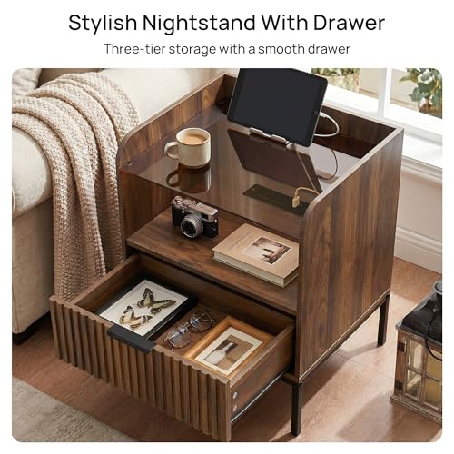 HQZX Mid Century Modern Nightstand with Charging Station, Fluted Night Stand, Bedside Table with Glass Top & Metal Legs, Wood End Table for Bedroom, Living Room (Walnut)