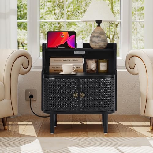 Storage End Table with 2 Door, Bed Side Table with Charging Station, Metal Rattan Nightstand for Bedroom, Desk Side Table for Living Room Couch Sofa, Office, Small Spaces - Black - size: Door Black-1pcs