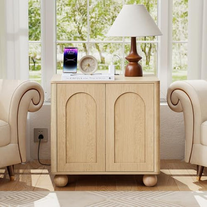 Samll Square Side Table with Charging Station, Mid Century Modern Nightstand with Storage for Bedroom Bed, Small Accent Table with Doors for Living Room Couch Sofa Chair, Office Desk - Natural - size: Natural-door